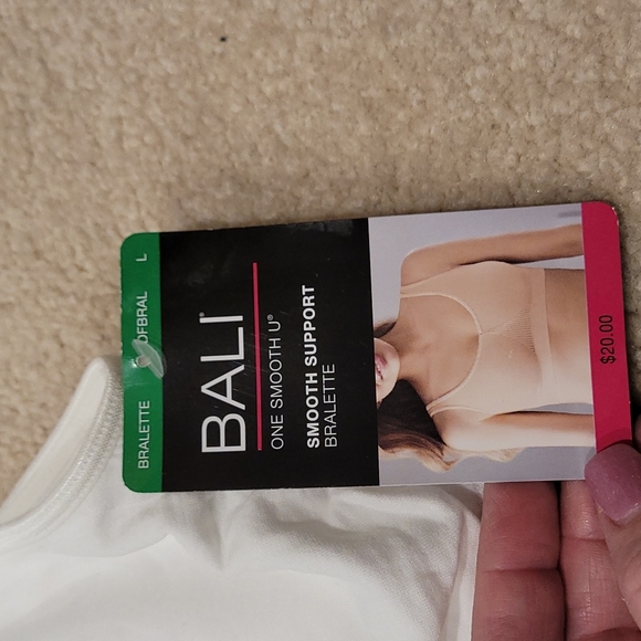 Bali white wireless bralette - Picture 4 of 6